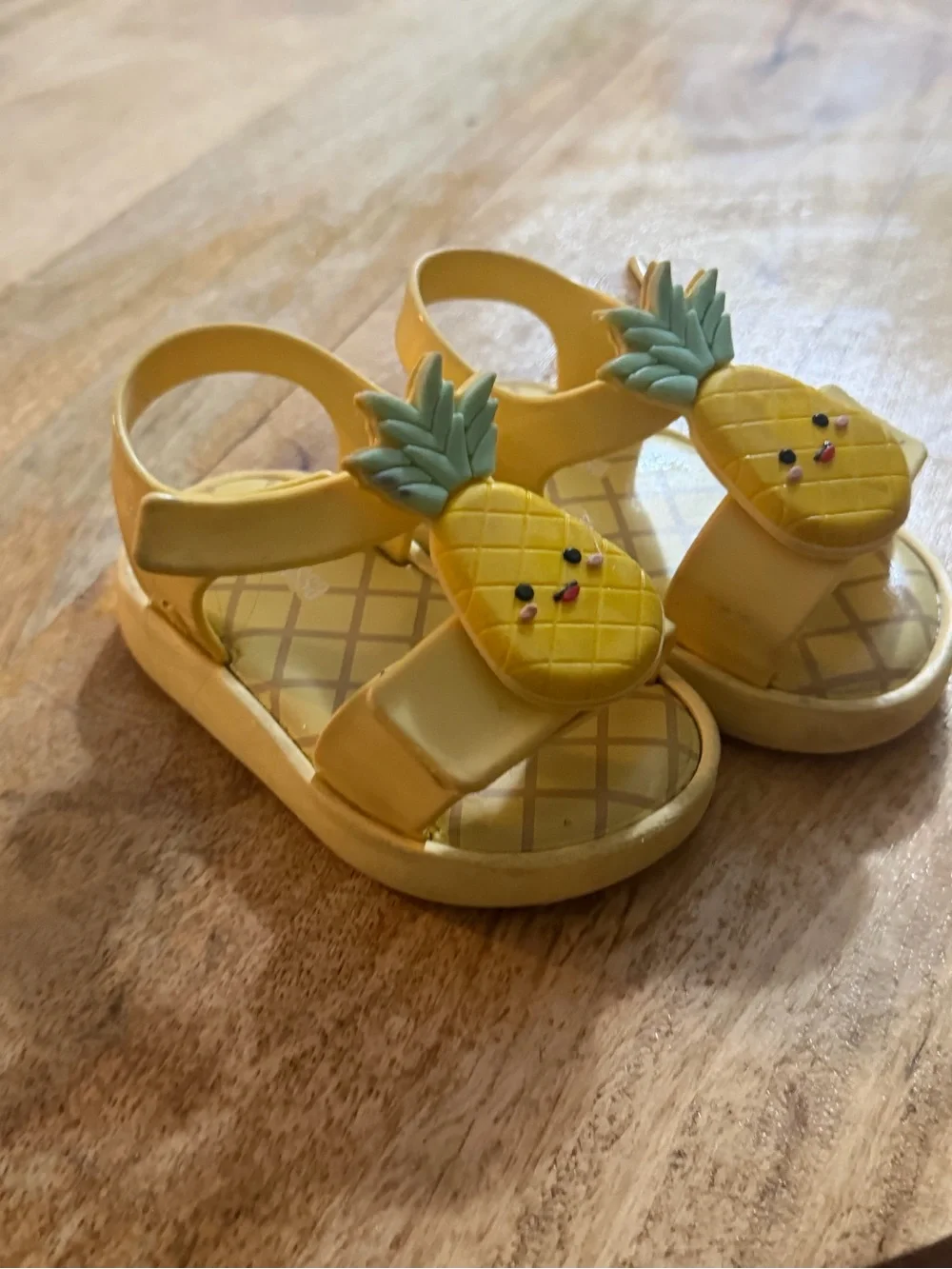 Mini Melissa Pineapple Sandals Size 6